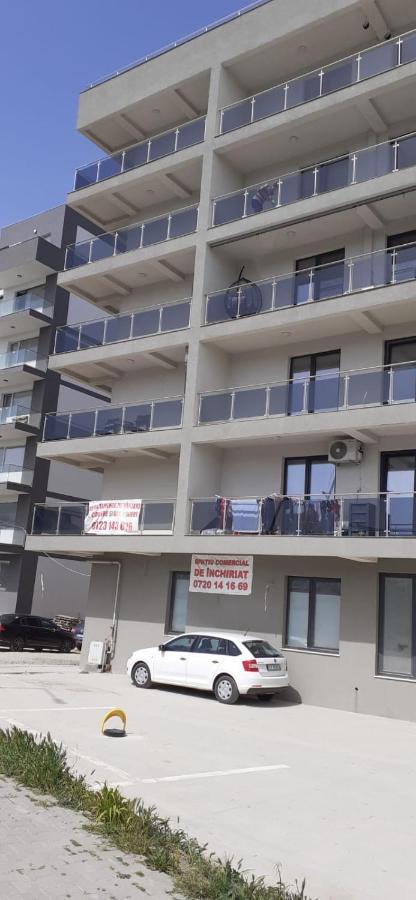 Apartament Nina Apartment นาโวดาริ ภายนอก รูปภาพ