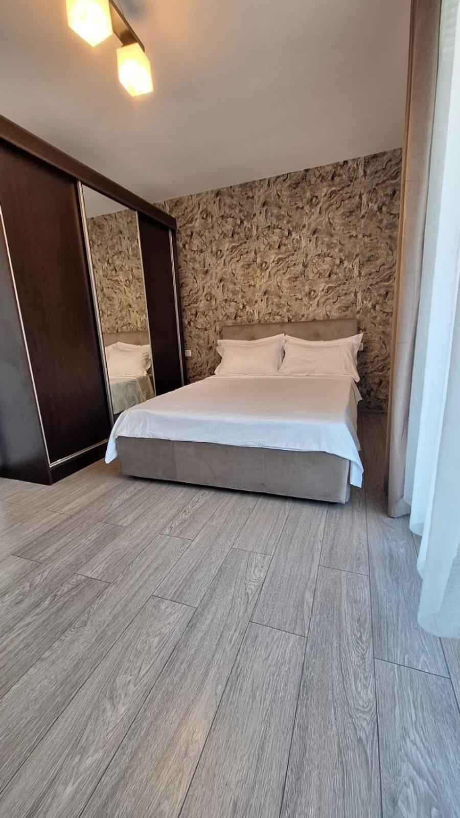 Apartament Nina Apartment นาโวดาริ ภายนอก รูปภาพ